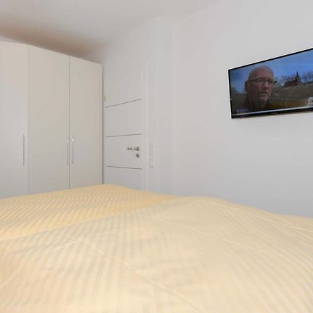 Ferienwohnung Inselstern - Residenz An Der Nordseetherme Бензерзиль Экстерьер фото